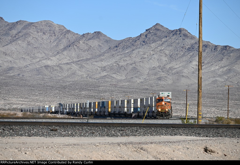 BNSF 7497 West